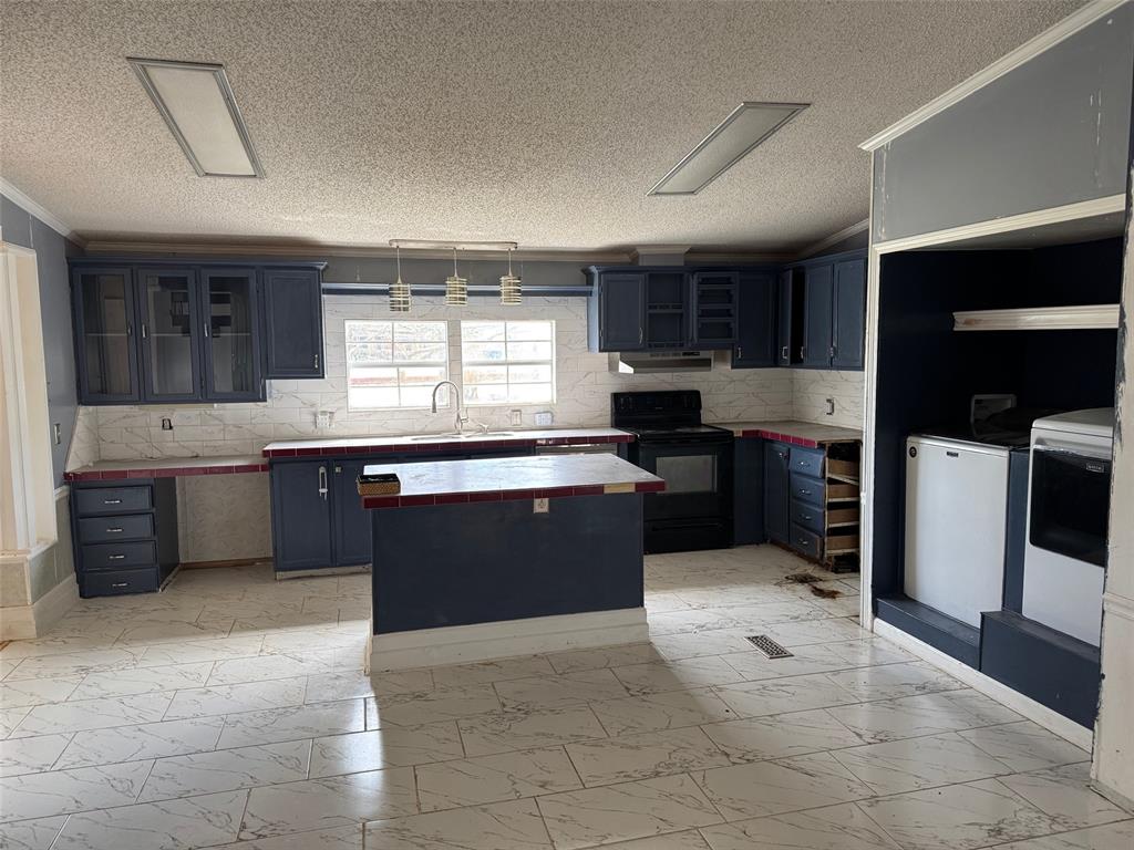12205 Sw 27th Street Property Photo 5