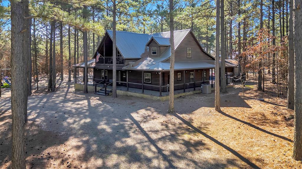 658 Sugar Pine Loop Property Photo 3