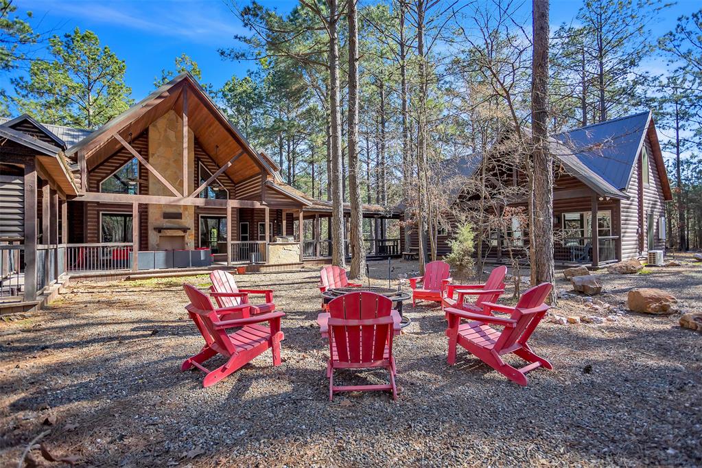 658 Sugar Pine Loop Property Photo 4