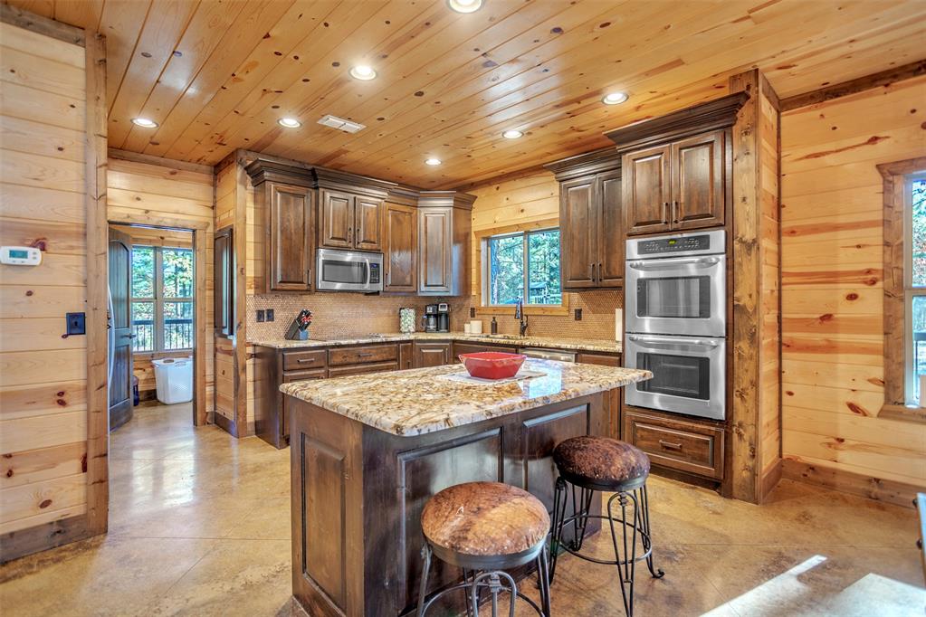 658 Sugar Pine Loop Property Photo 10