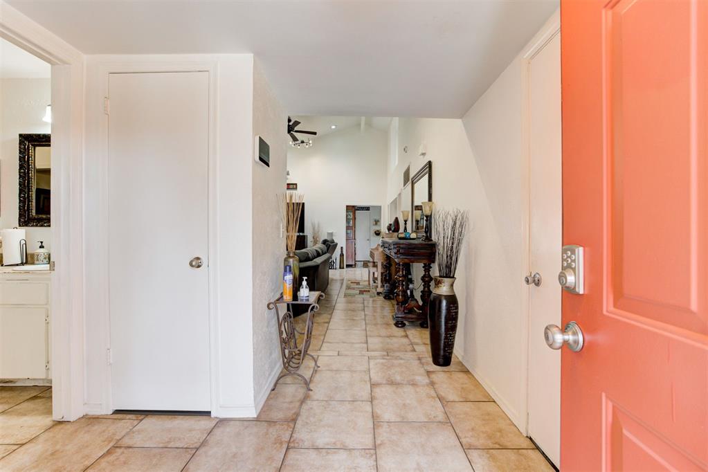2121 Nw 115th Terrace Property Photo 5