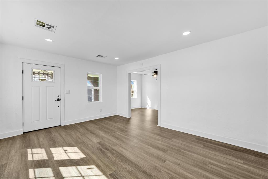 1301 N Mckinley Avenue Property Photo 10