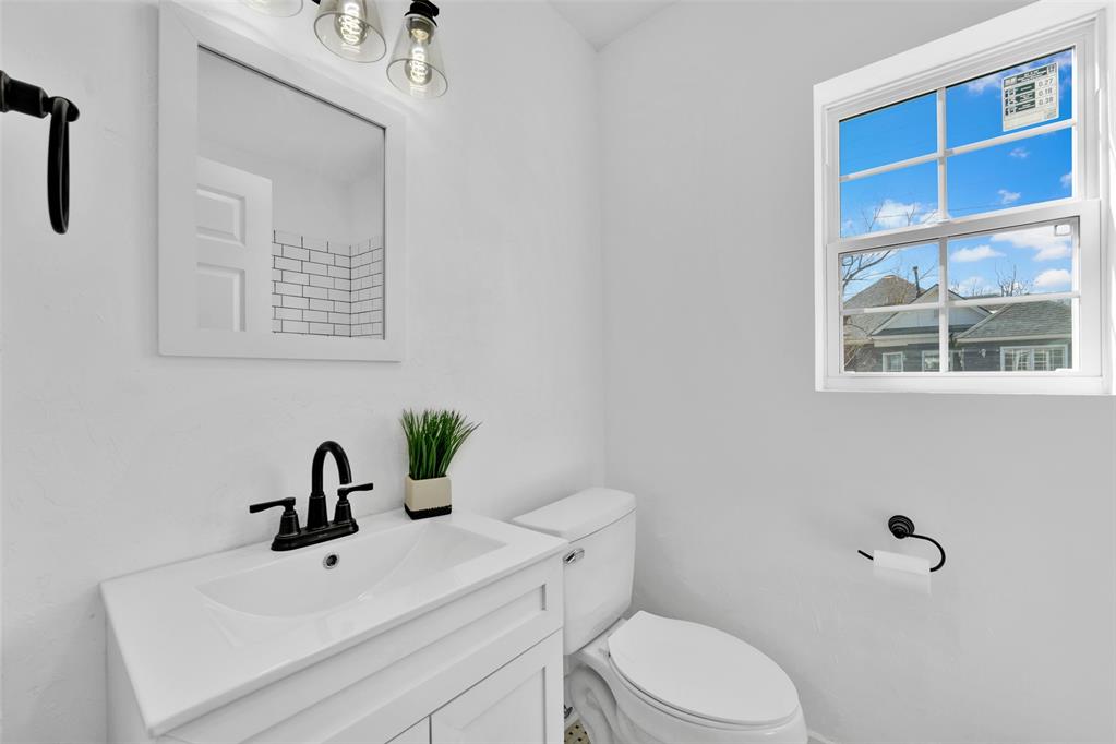 1301 N Mckinley Avenue Property Photo 13