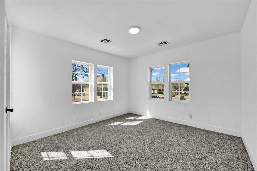 1301 N Mckinley Avenue Property Photo 16