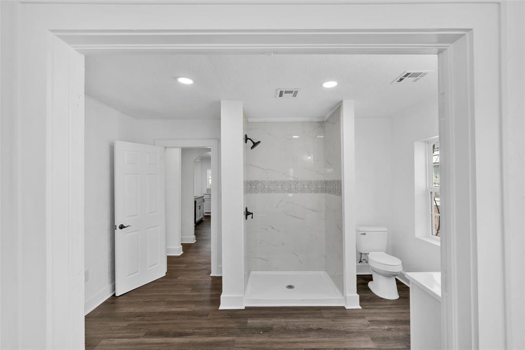 1301 N Mckinley Avenue Property Photo 18