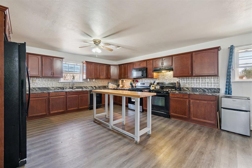 26556 Elm Road Property Photo 17