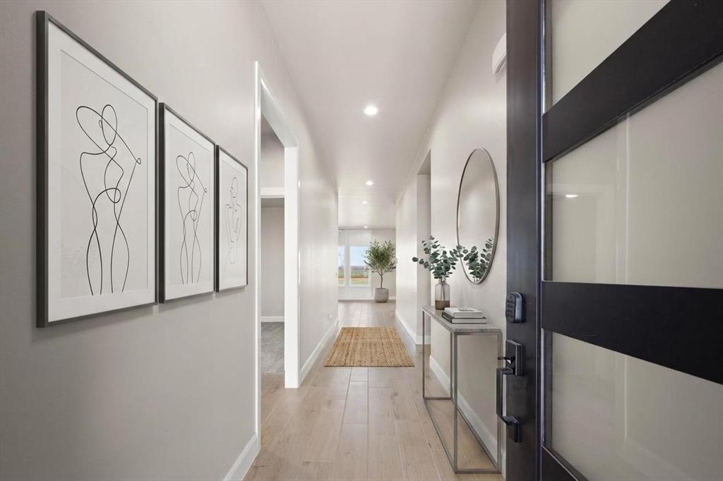 15700 Siloa Avenue Property Photo 8