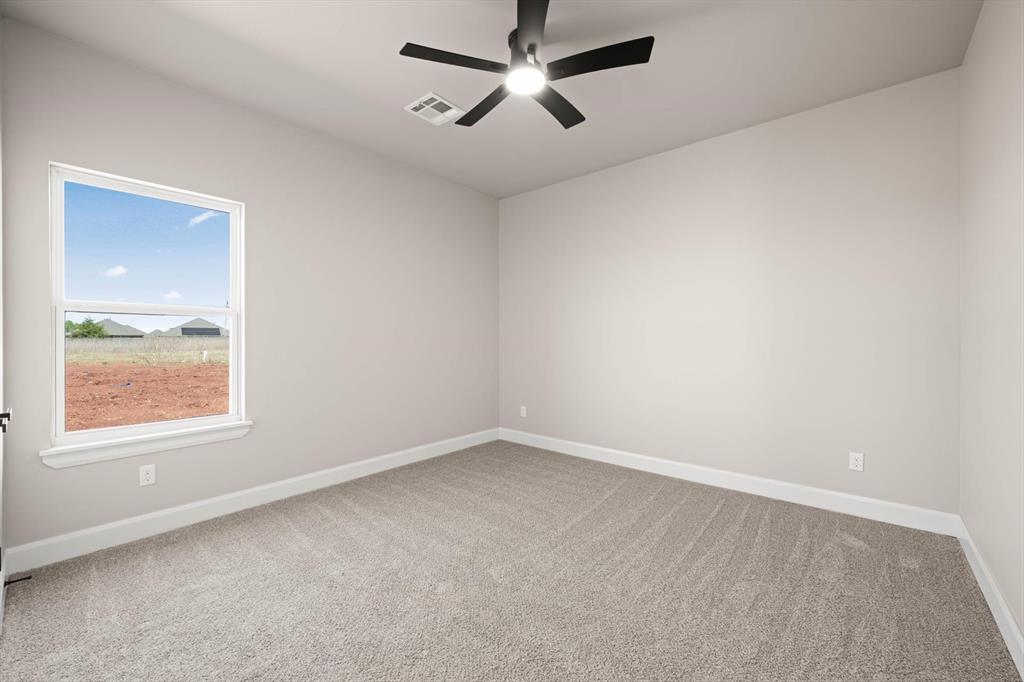 15700 Siloa Avenue Property Photo 34