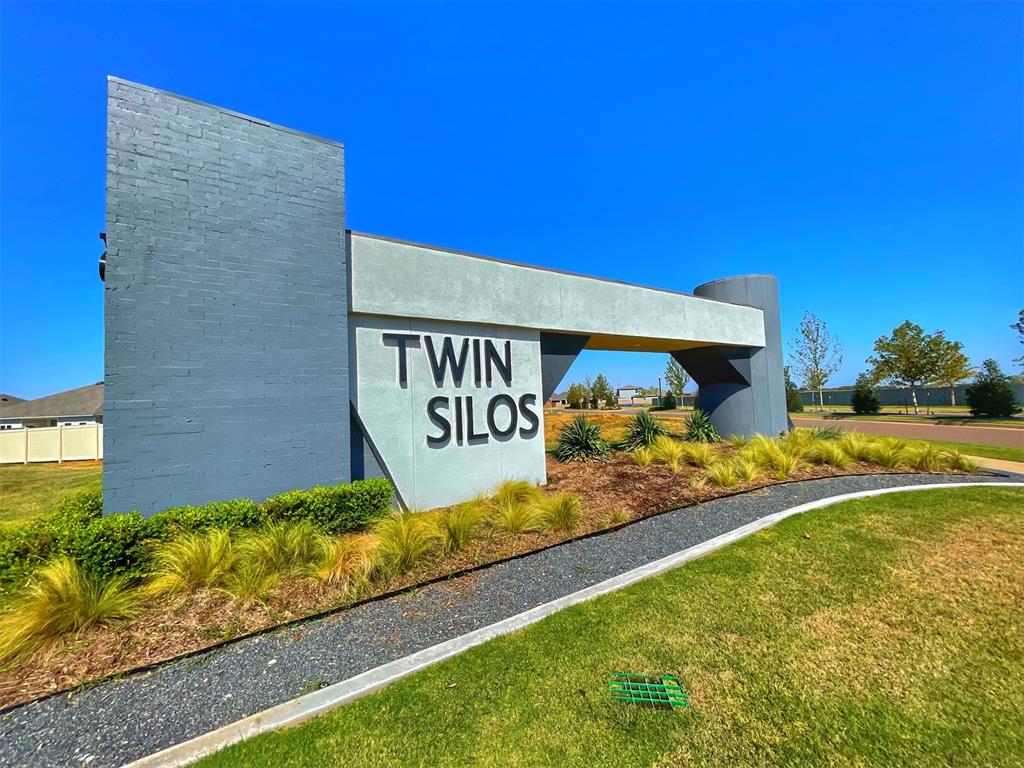 15700 Siloa Avenue Property Photo 48