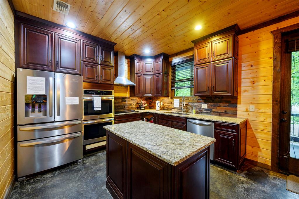29 Moonseed Circle Property Photo 37