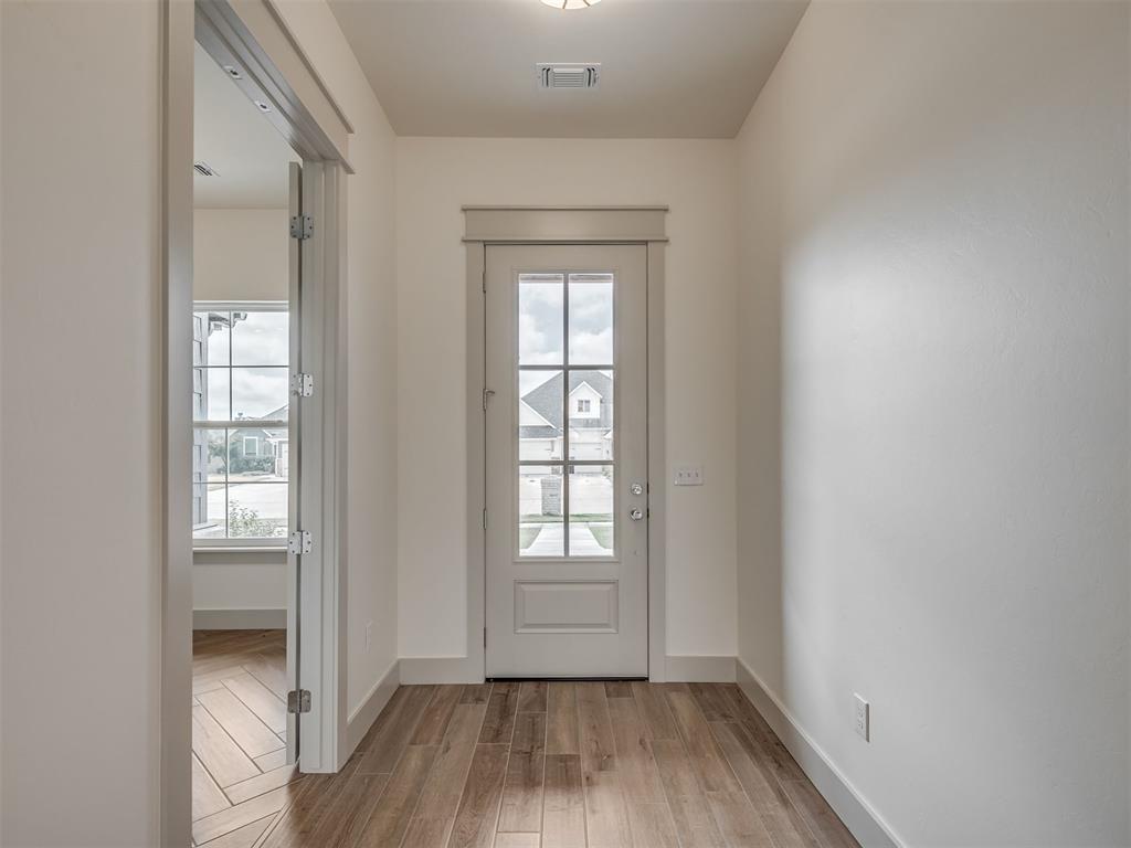 1723 Zayden Lane Property Photo 4