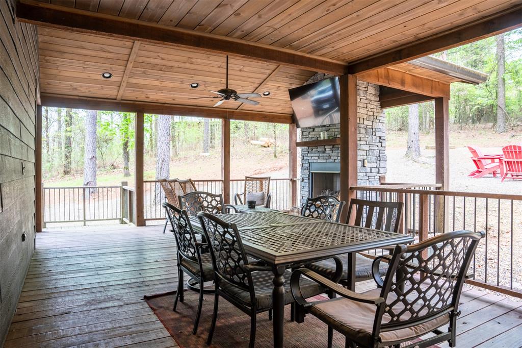 405 Red Berry Trail Property Photo 33