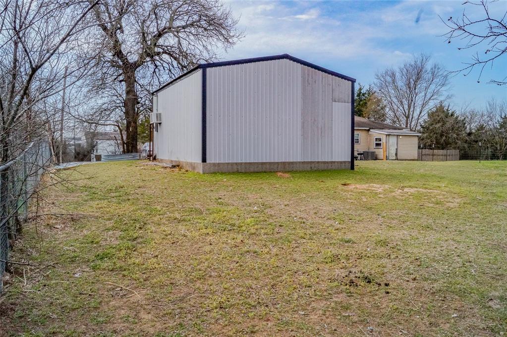 95 3rd Street Property Photo 4