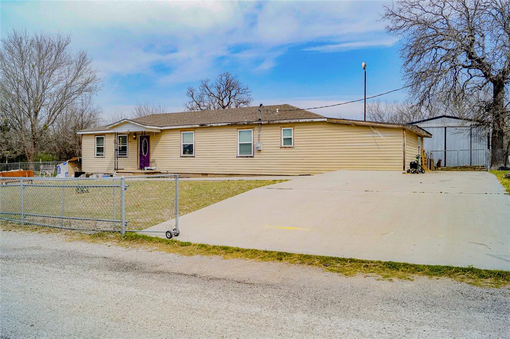95 3rd Street Property Photo 8