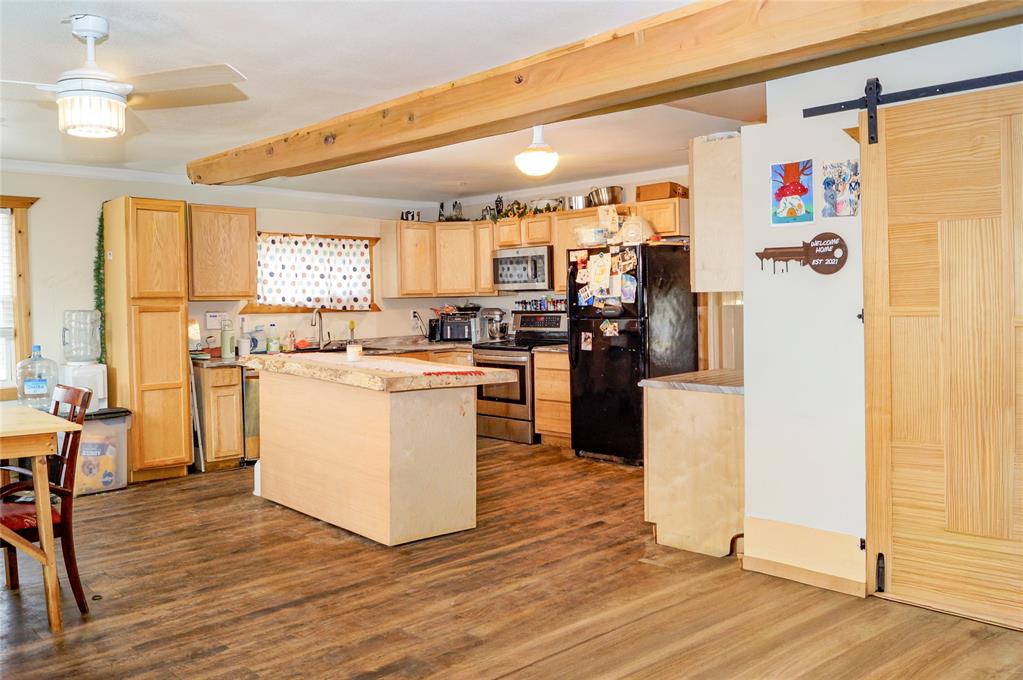 95 3rd Street Property Photo 9