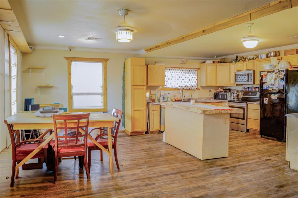 95 3rd Street Property Photo 10