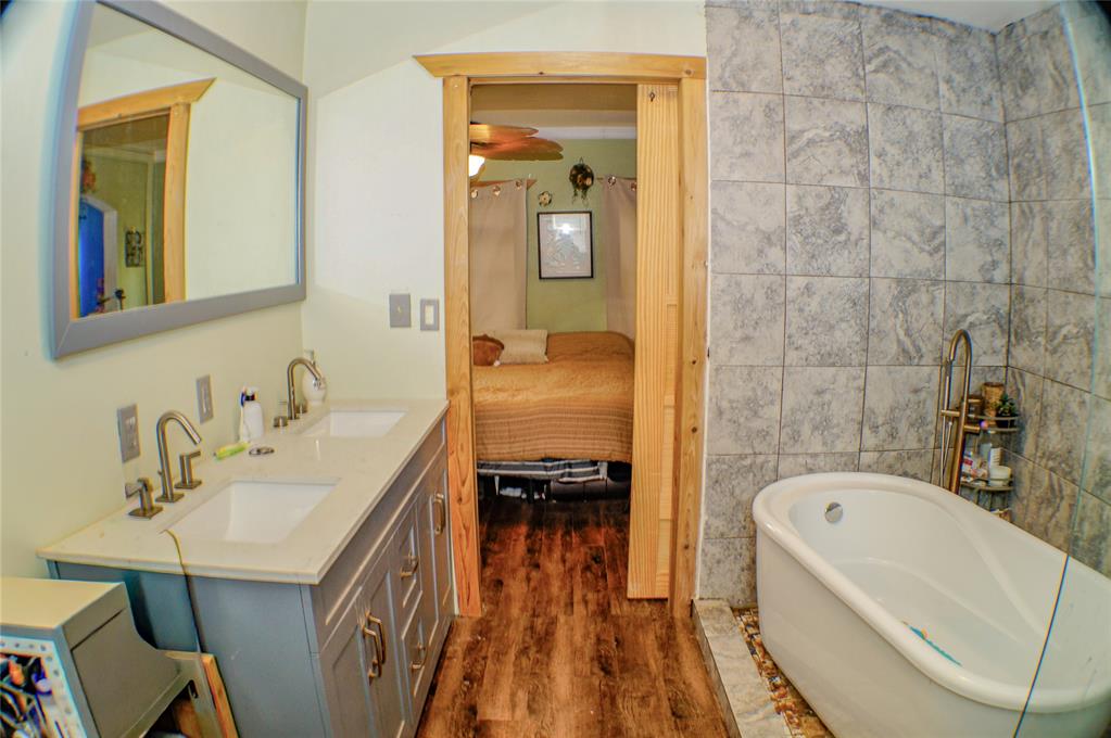 95 3rd Street Property Photo 16