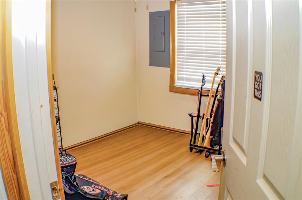 95 3rd Street Property Photo 20