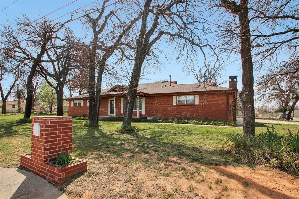 1501 S Avery Avenue Property Photo 1