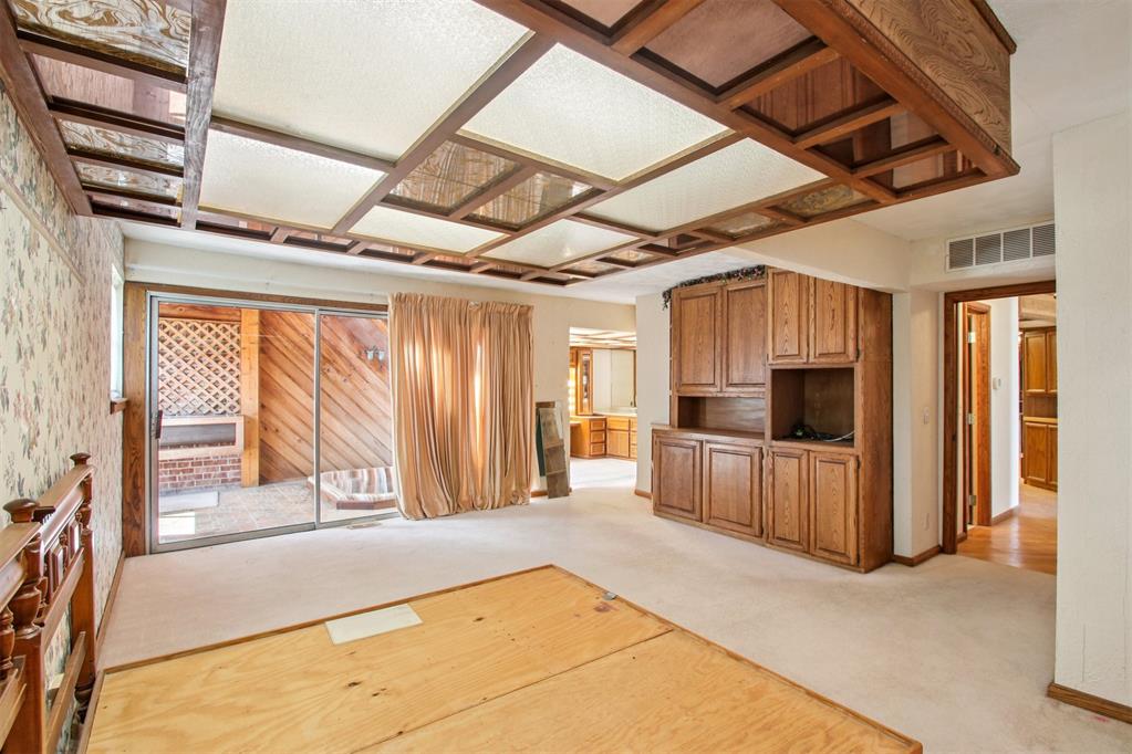 1501 S Avery Avenue Property Photo 28