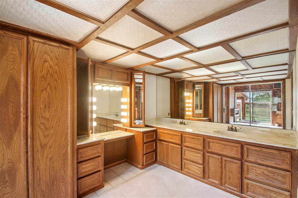 1501 S Avery Avenue Property Photo 29