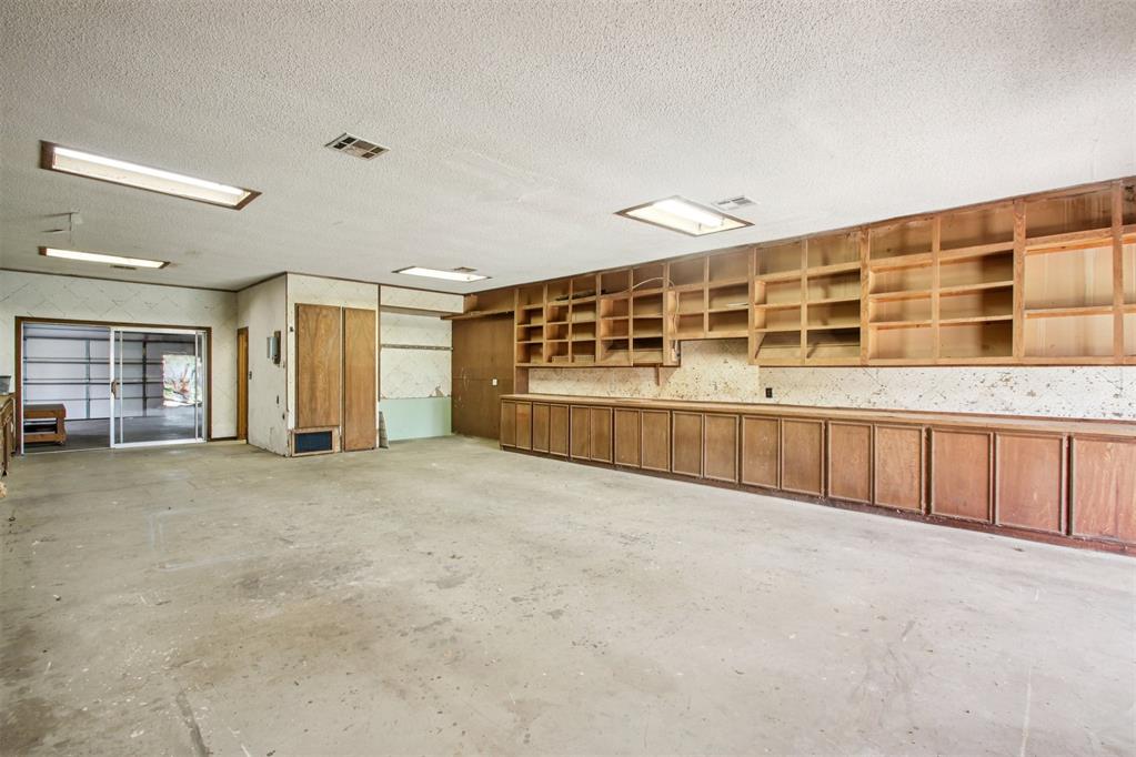 1501 S Avery Avenue Property Photo 39