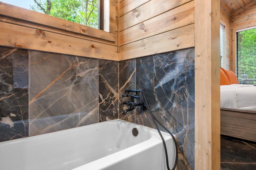 47 Canopy Trail Property Photo 12