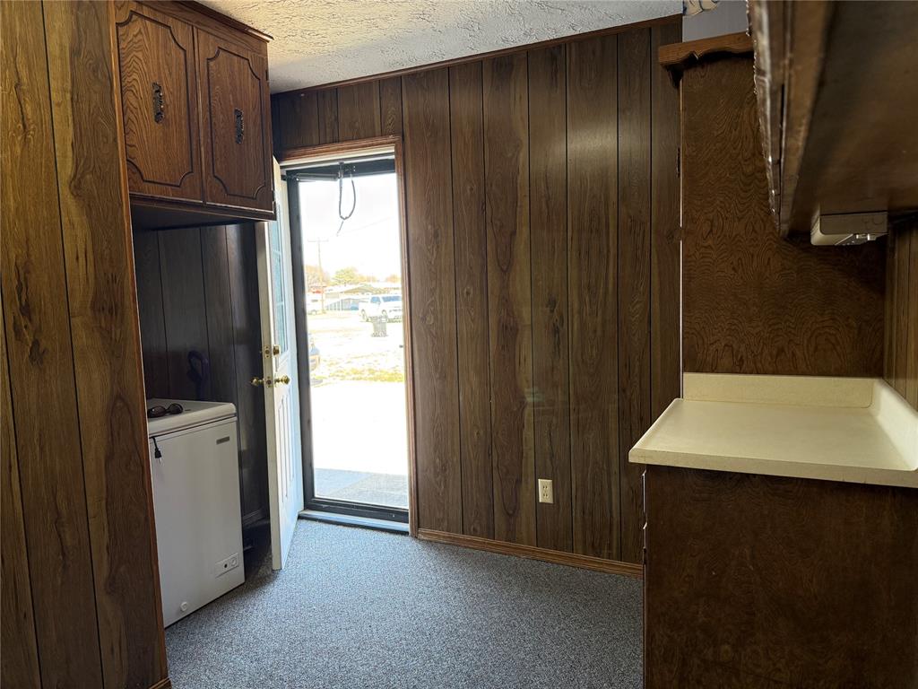 826 Hillcrest Drive Property Photo 20