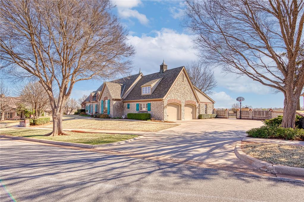 1220 Cloud Nine Property Photo 3