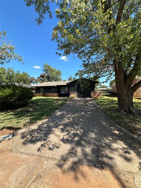 808 Hedge Drive Property Photo 1