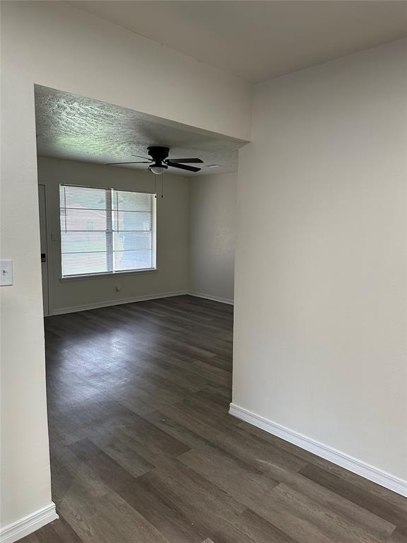 808 Hedge Drive Property Photo 6