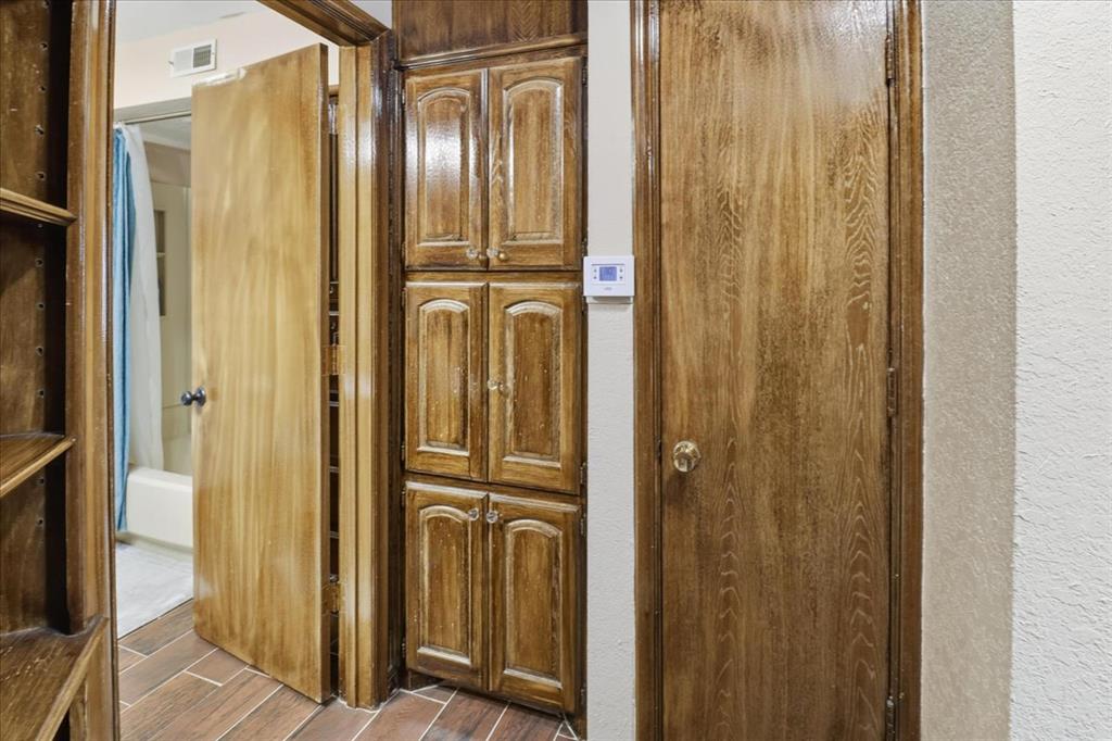 111 The Hills Street Property Photo 32