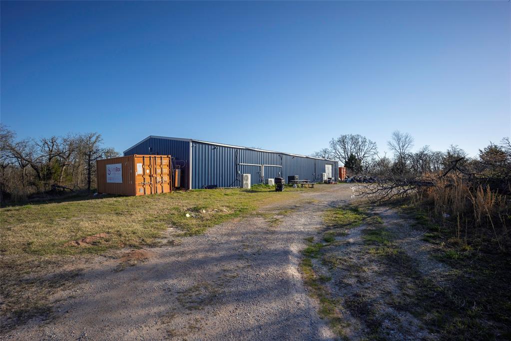 2701 Mooselana Circle Property Photo 4