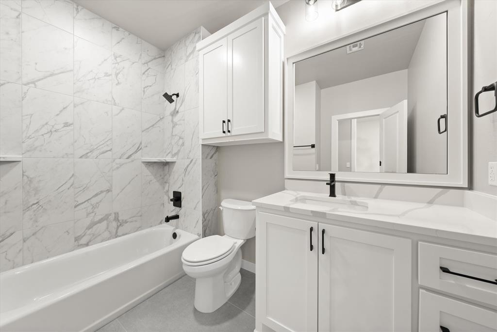 7116 Nw 155th Street Property Photo 33