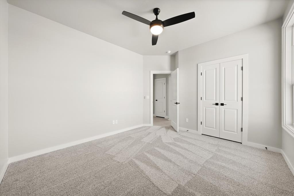 7129 Nw 155th Street Property Photo 35