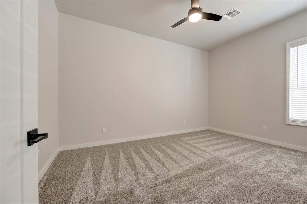 7112 Nw 154th Street Property Photo 33