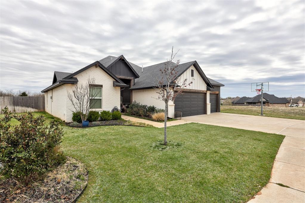 4600 Mustang Park Boulevard Property Photo 4