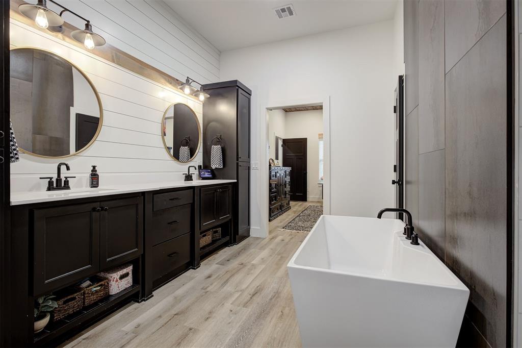 4600 Mustang Park Boulevard Property Photo 28