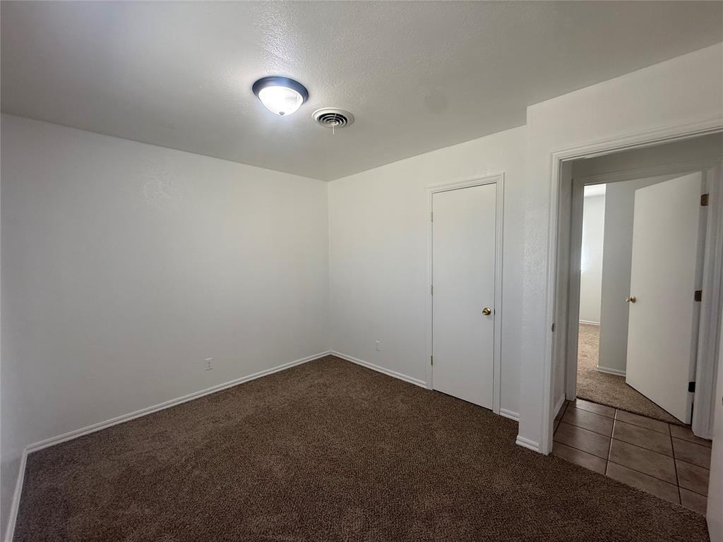 404 Mercury Property Photo 26