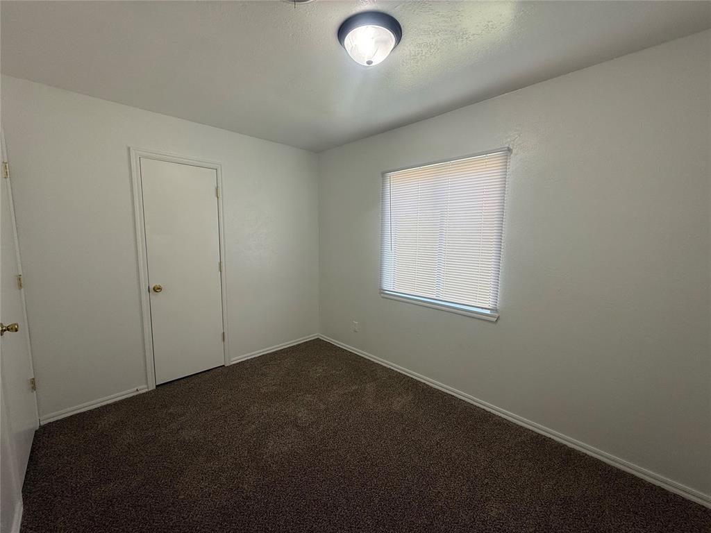 404 Mercury Property Photo 36