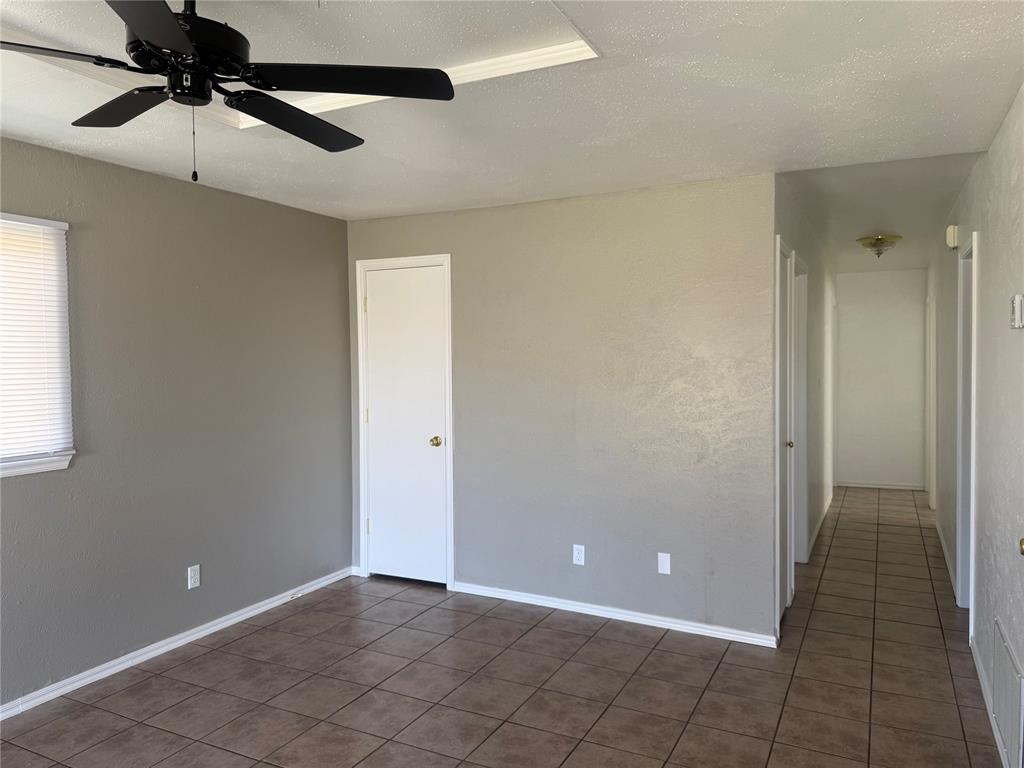 404 Mercury Property Photo 39