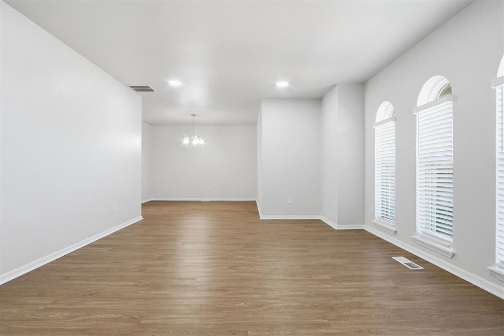4816 Nw 73rd Street Property Photo 5
