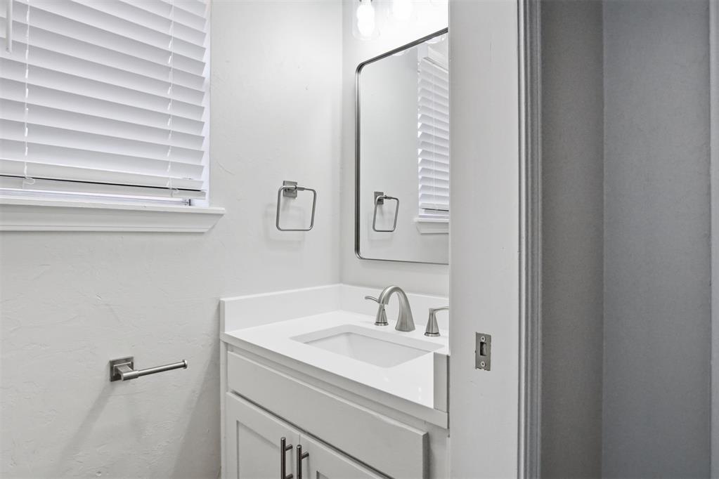 4816 Nw 73rd Street Property Photo 36