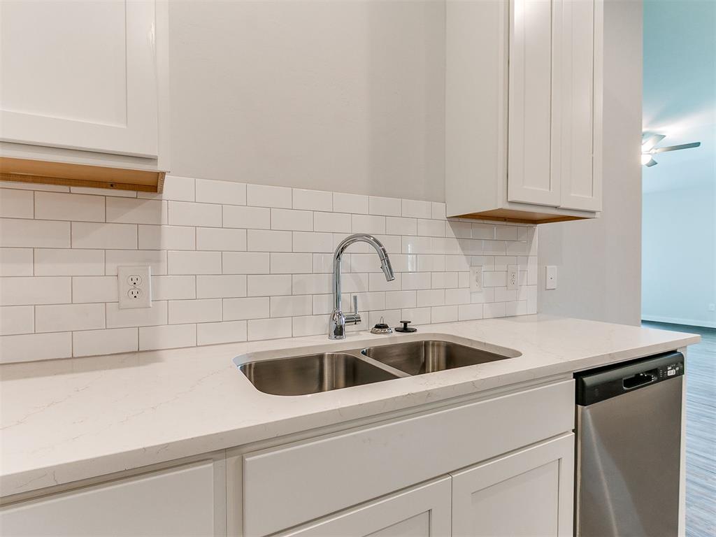 12974 Mannington Road Property Photo 9