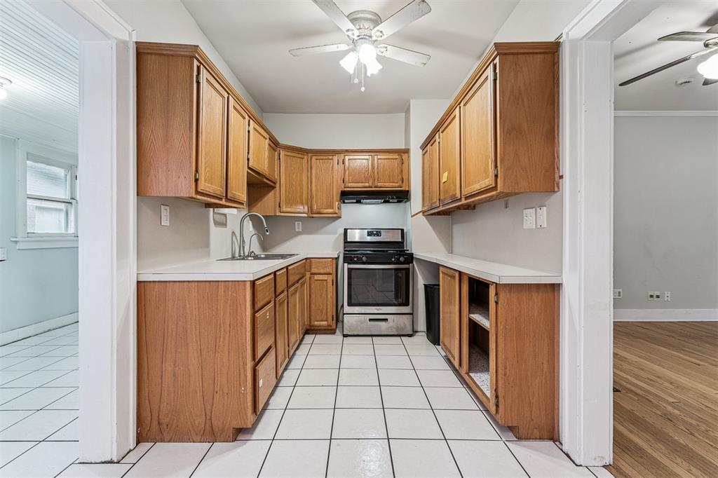 2809 W Park Place Property Photo 5