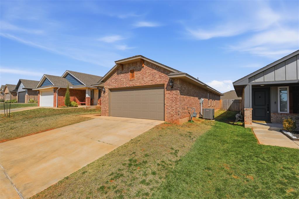 4720 Crystal Hill Drive Property Photo 4