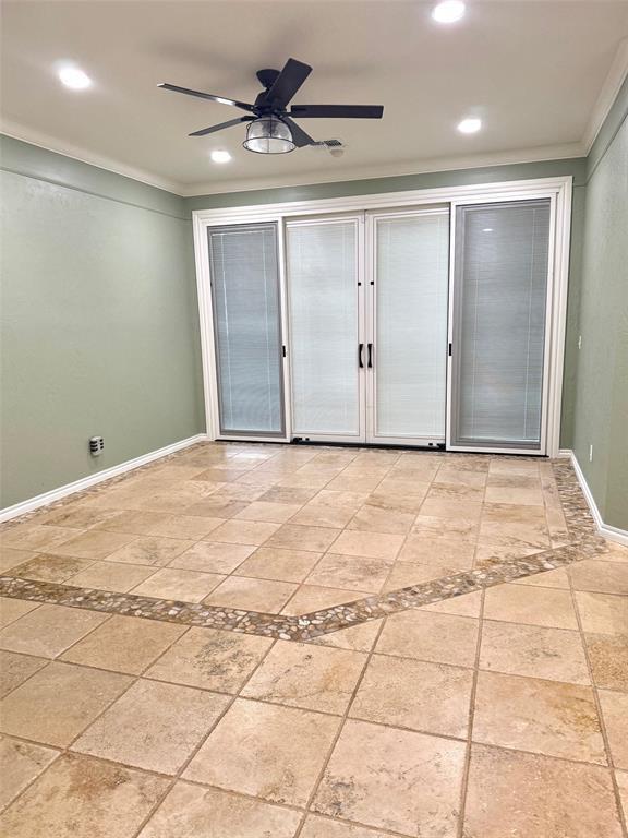 1009 Timbercreek Drive Property Photo 12
