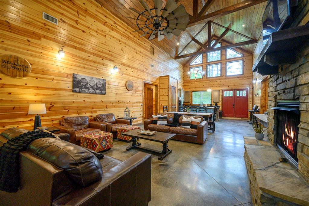 312 Sugar Pine Loop Property Photo 11
