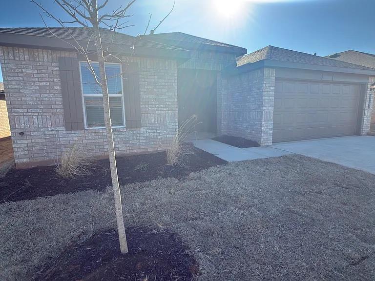2924 Firefly Drive Property Photo 2