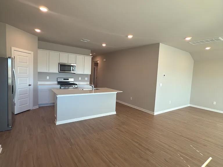 2924 Firefly Drive Property Photo 9
